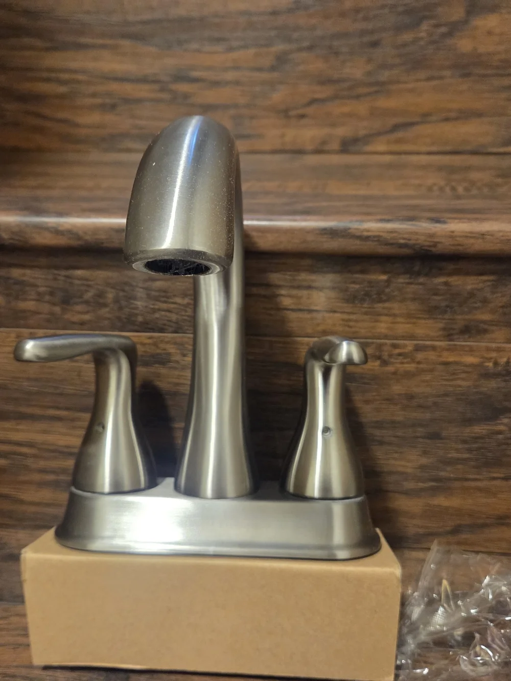 Delta Foundations 4-in centerset 2-handle WaterSense Mid-arc Faucet